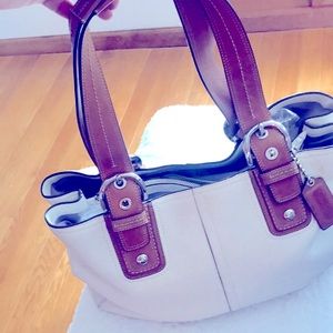 Authentic Coach bag white with saddle straps
